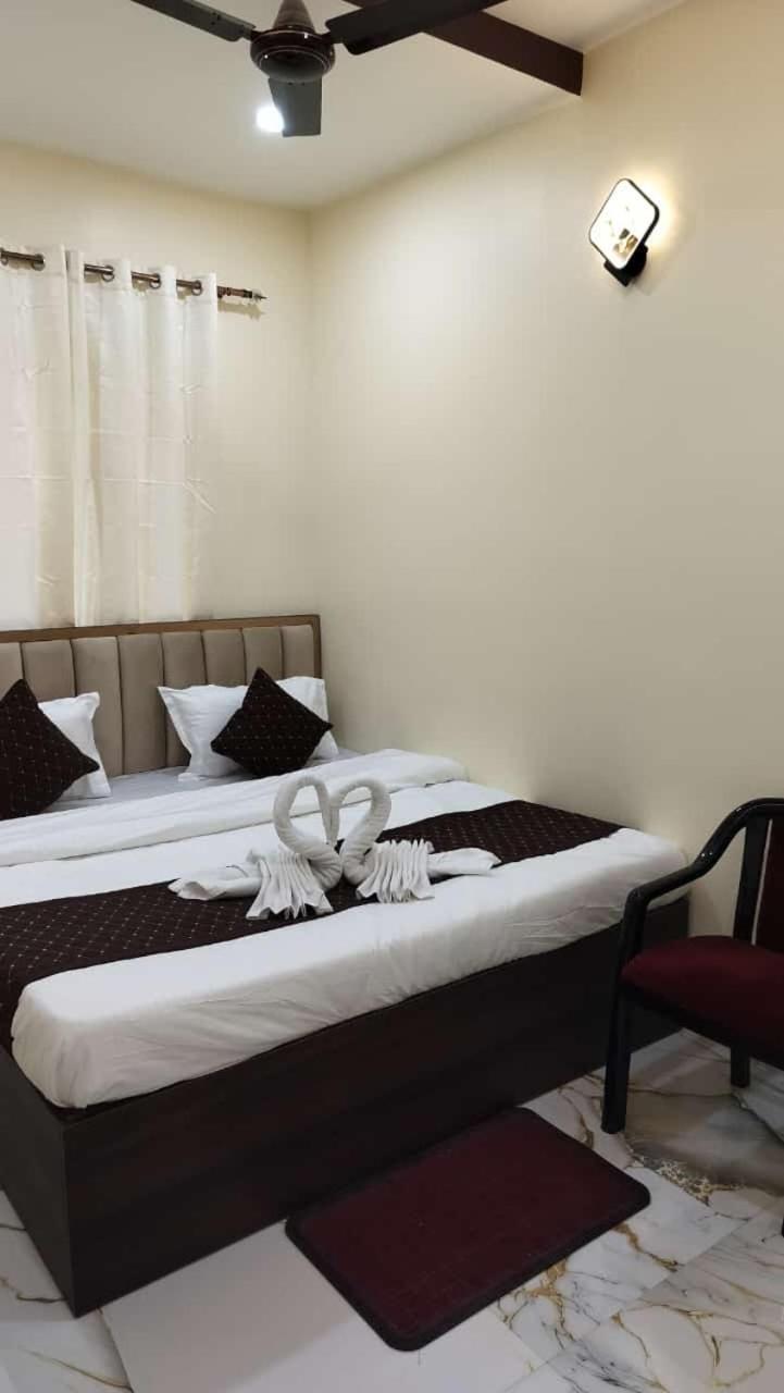 Hotel Om Palace Varanasi